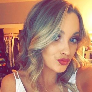 Meet your Posher, Madi